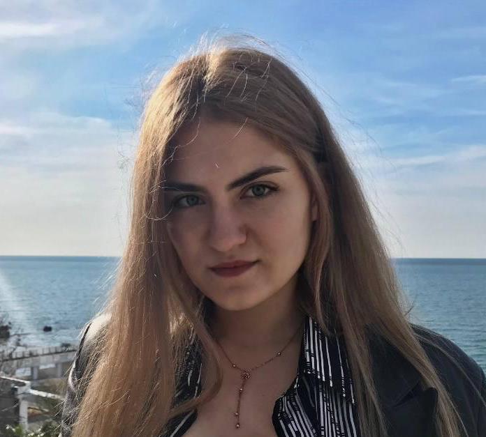 Фотография автора Frank Media Белла Кортель